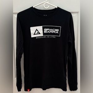 Gracia Barra Men’s long sleeve tee shirt.